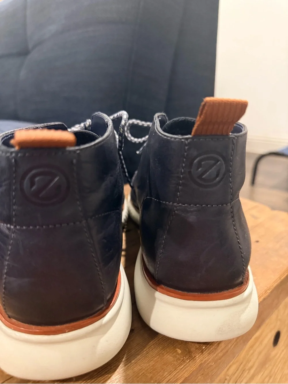 Cole Haan Men’s Navy Leather Chukka Boots with White Sole Size 8.5